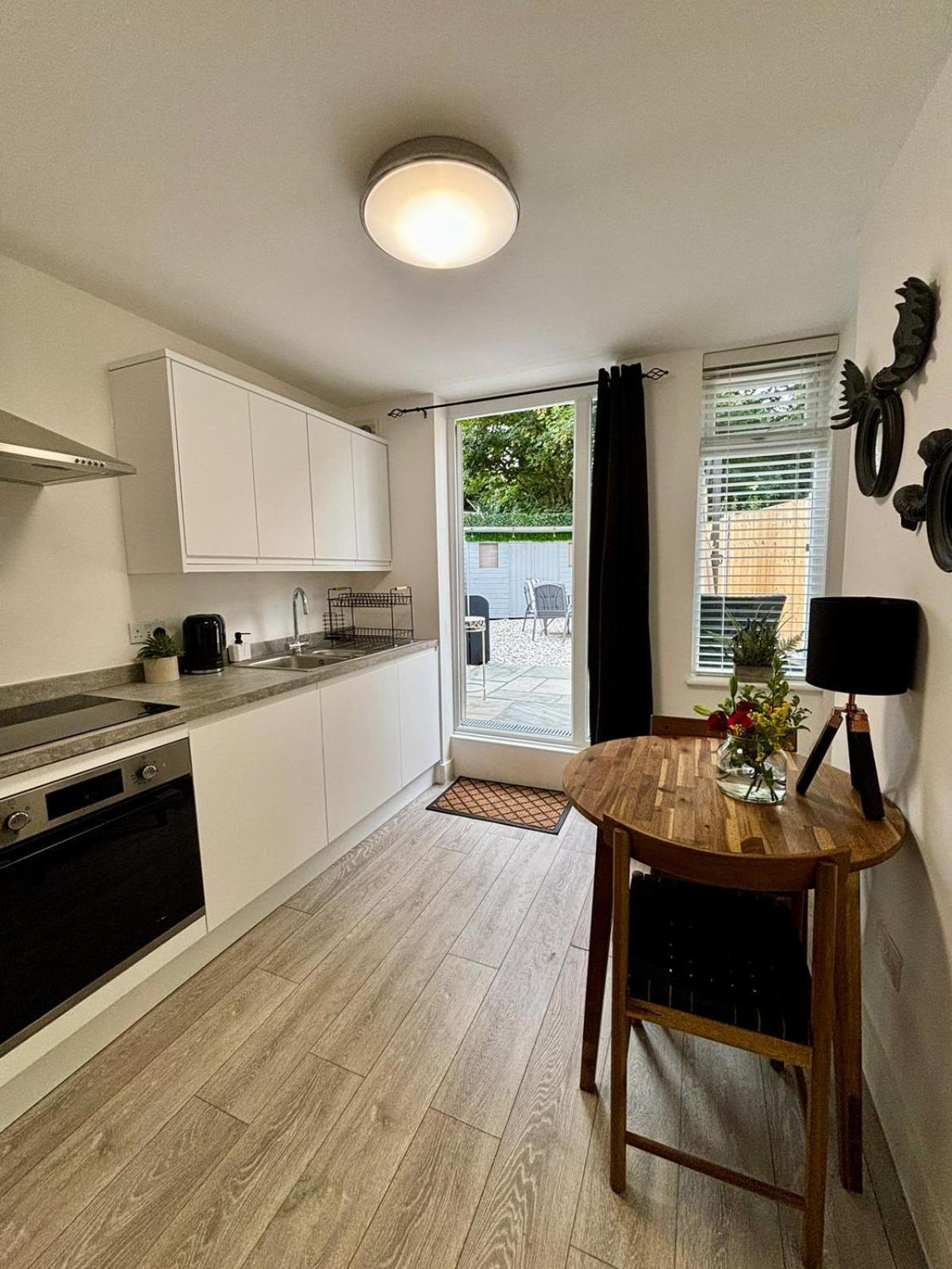 Stylish And Chic Seaside Apartment Southend-on-Sea Exterior foto